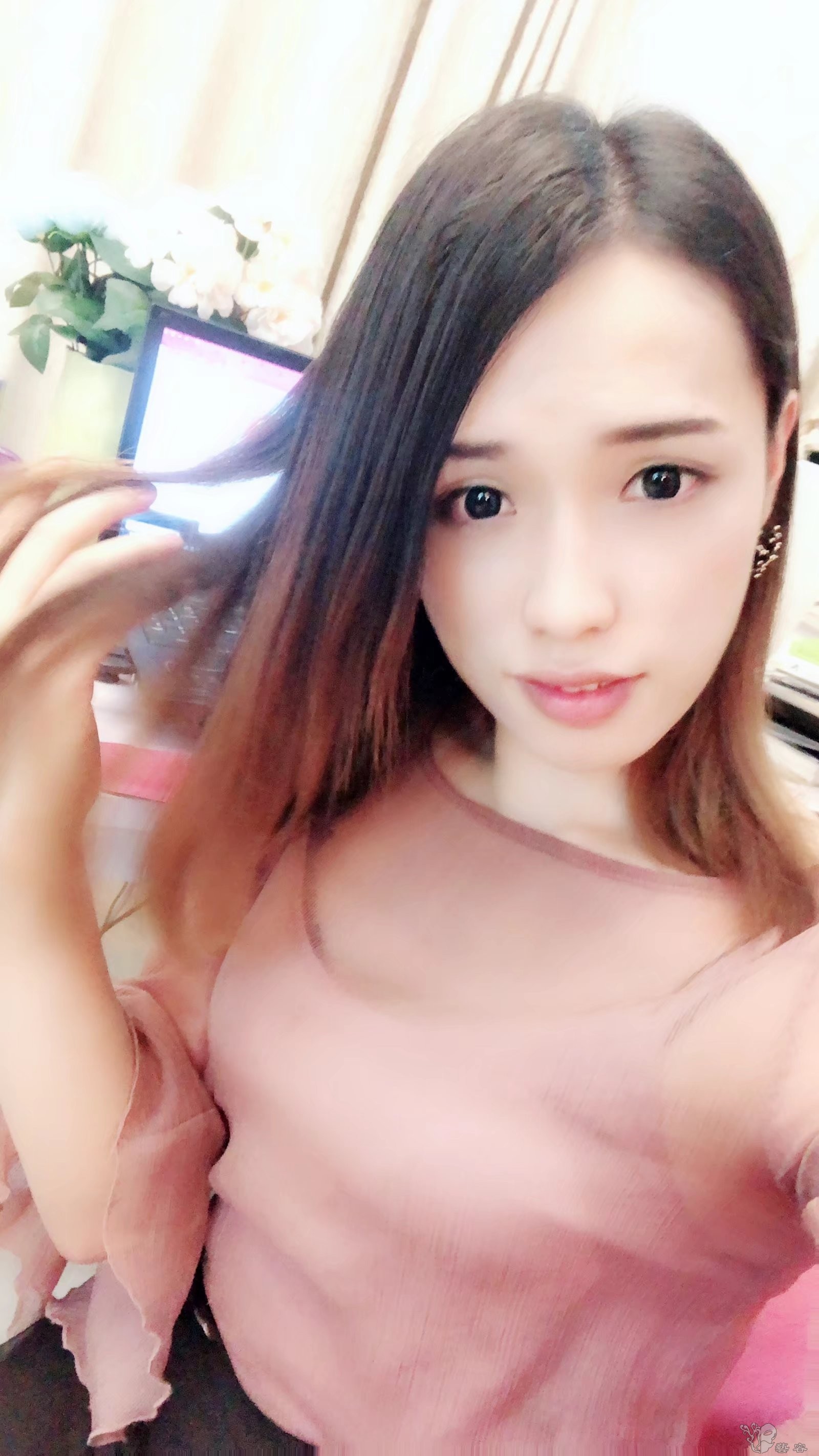 萱 工作自拍2.jpg