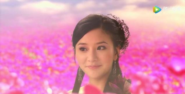 古装剧中倾倒众生的7位花仙子，牡丹玫瑰瓣莲玉兰海棠都成仙了-2.jpg