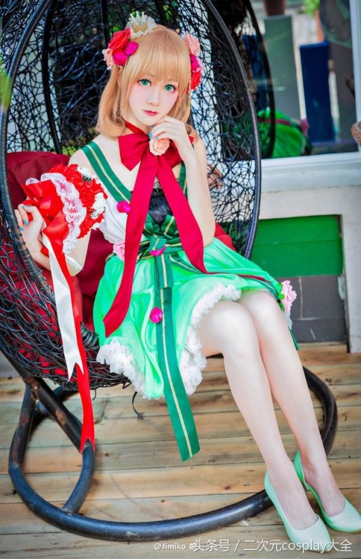 《失忆症》超美的女主角cos，色彩鲜艳美到了心坎！-2.jpg