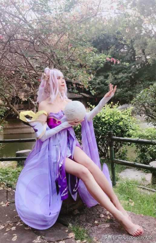 靓丽女神cos王者荣耀嫦娥，绝世舞姬貂蝉，好一个大长腿颜值美女-3.jpg