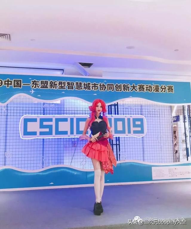 她是一名coser，也是一名舞台主持人：专访娃娃元气弹-5.jpg