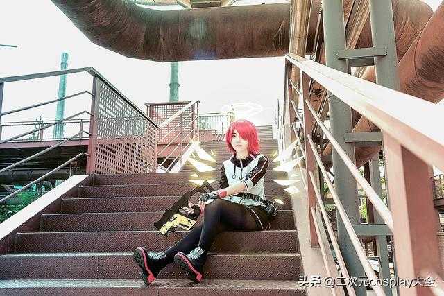 画面感清新，《明日方舟》能天使cos，笑容好甜好温暖-1.jpg