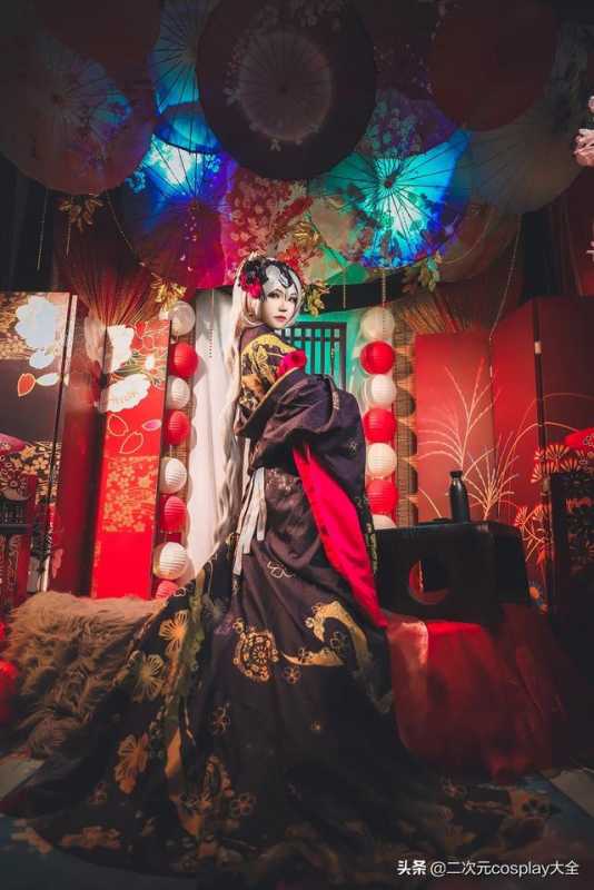 黑贞德花魁cos，绝艳纯美，场景眼神令我一秒喜欢-4.jpg