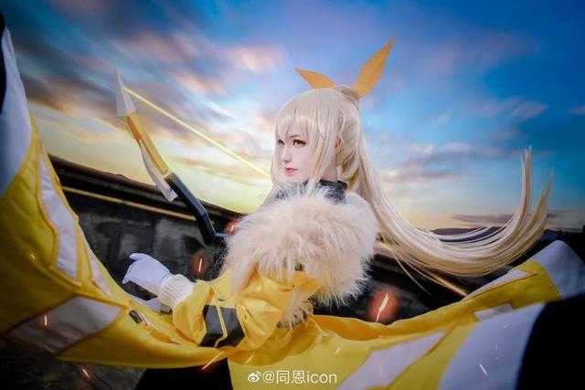 《王者荣耀》女神cos伽罗 迷人神态的她，我恋爱了-8.jpg