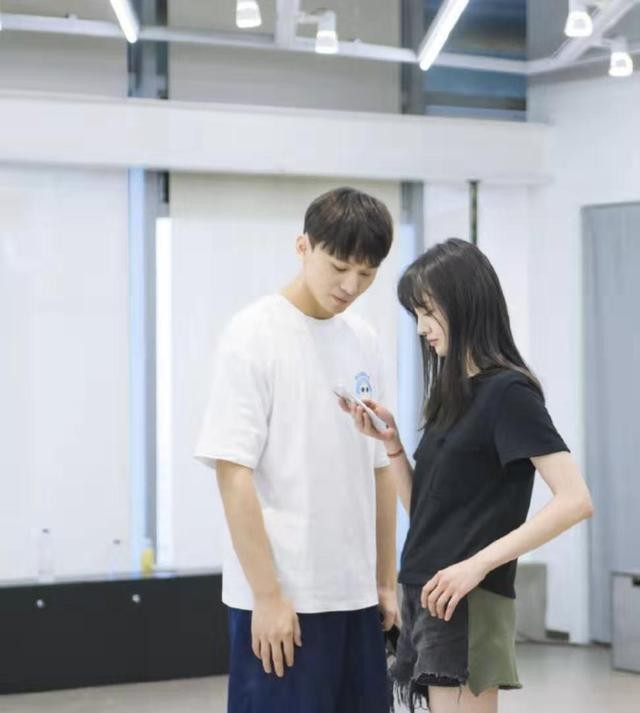 14档综艺，10部电视剧，11月你能看的全在这-4.jpg