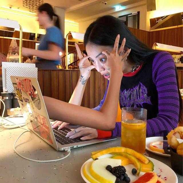 “以前看不起ACG，现在恨不得全身ACG。”-37.jpg