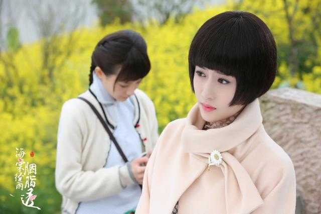 《海棠经雨胭脂透》民国造型获赞，邓伦李一桐上演时尚变装秀-5.jpg