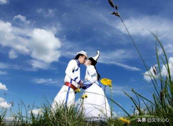 高手来对联，上联求下联！上联：去季海棠锁竹楼，花前卿舞袖-9.jpg
