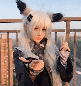 486W粉网红cos明日方舟，却被diss不尊重原作，只因她吃错了东西-6.jpg