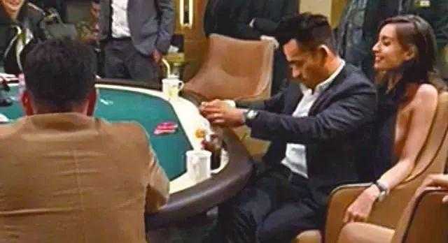 高调小三刘碧丽与正室互怼，正室拿出一样法宝转眼她就被送出国-10.jpg