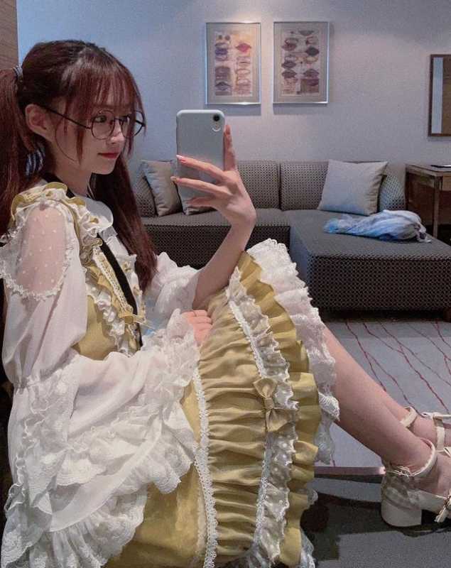 蔡萝莉有1366万粉丝，为何却被lo圈抵制，lo娘太严格？-3.jpg