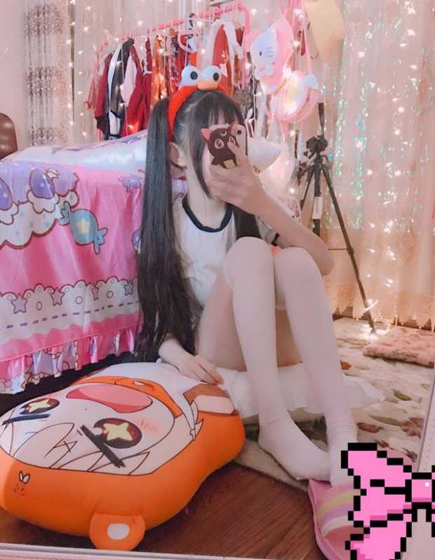 蔡萝莉有1366万粉丝，为何却被lo圈抵制，lo娘太严格？-5.jpg