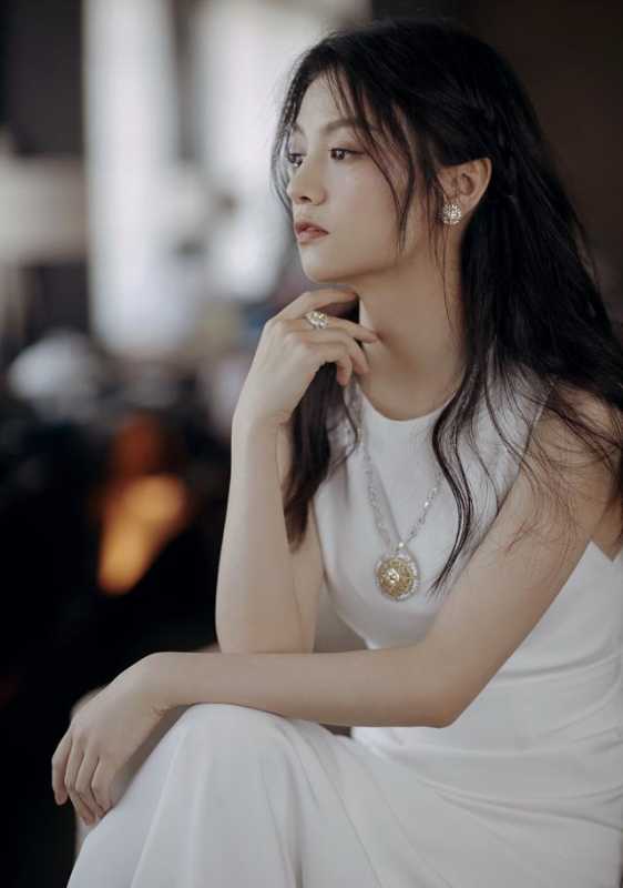 春夏参加综艺节目被吐槽颜值，不走流量的小花都很任性-1.jpg