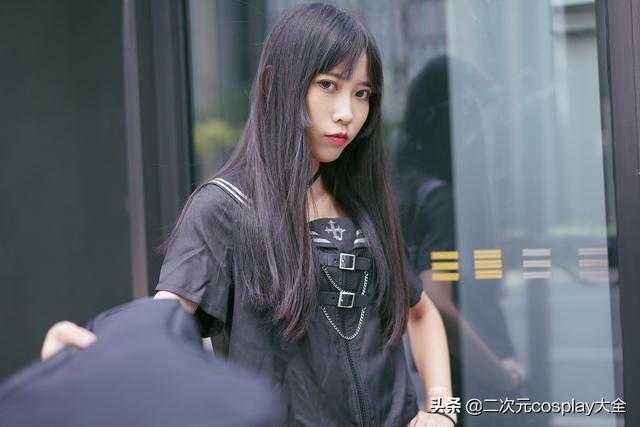 JK美少女，太帅太有气势啦，头发飘起来特别有感觉-3.jpg