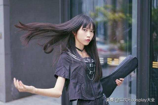 JK美少女，太帅太有气势啦，头发飘起来特别有感觉-1.jpg