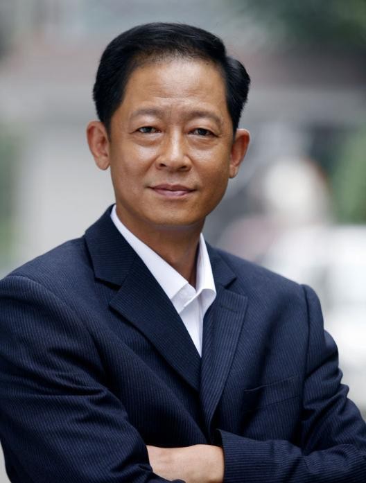“多情浪子”徐志文，令徐帆、许晴等六位绝世美人甘愿飞蛾扑火-1.jpg