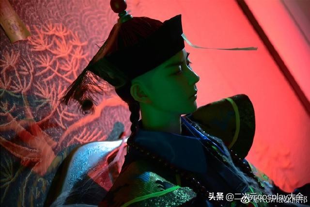 熊祁老攻化身最帅僵尸，道士，放下这个僵尸让我来扛-3.jpg