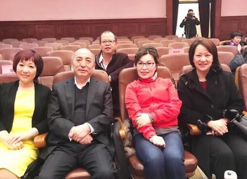 30年零失误央视主播李瑞英，与搭档同退居幕后，今苍老容颜难掩气质-5.jpg