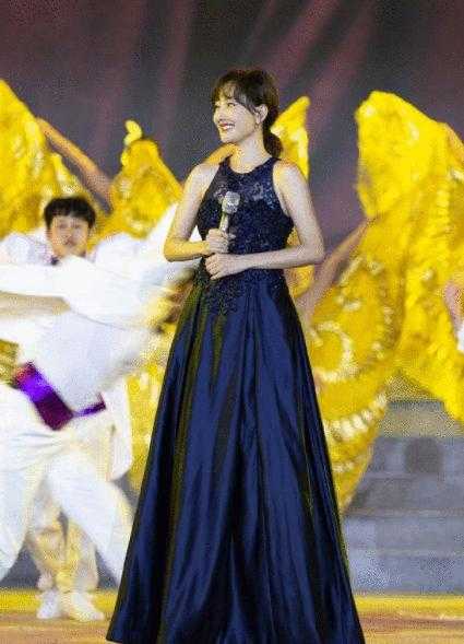 春晚的“常驻嘉宾”牛莉，曾是射击类冠军，今45岁健身到脱相-1.jpg