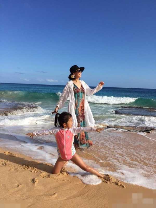 春晚的“常驻嘉宾”牛莉，曾是射击类冠军，今45岁健身到脱相-8.jpg