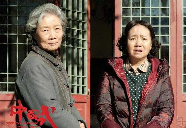 “老戏骨”李幼斌，拍戏时与女演员因戏生情，回家便于发妻离婚-4.jpg