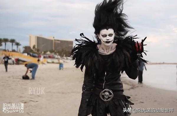 当日本动漫热门人物遇到歪果仁，这样的cosplay简直亮瞎-4.jpg