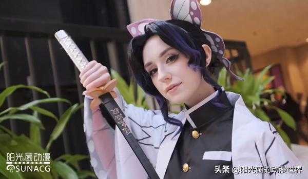 当日本动漫热门人物遇到歪果仁，这样的cosplay简直亮瞎-5.jpg