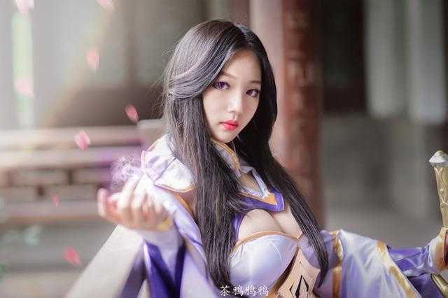 王者荣耀月之女神露娜cos，紫霞仙子冷艳出尘！-3.jpg