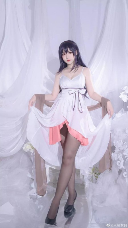 高颜值可爱妹子COS霞之丘诗羽！连身材都完美还原了哦-6.jpg