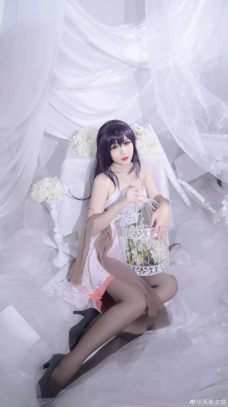 高颜值可爱妹子COS霞之丘诗羽！连身材都完美还原了哦-5.jpg