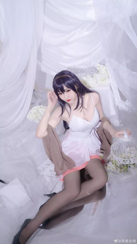 高颜值可爱妹子COS霞之丘诗羽！连身材都完美还原了哦-9.jpg