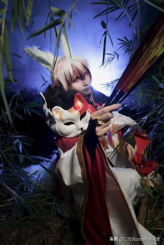 眼神犀利！《阴阳师》妖狐cos，这无与伦比的帅气与魅力-1.jpg