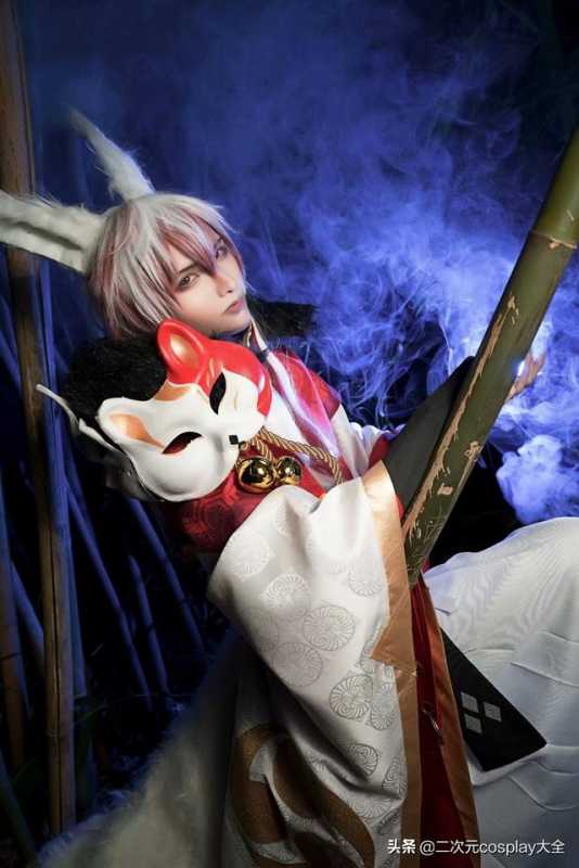 眼神犀利！《阴阳师》妖狐cos，这无与伦比的帅气与魅力-3.jpg