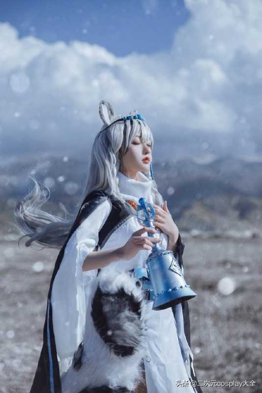 《明日方舟》初雪cos，雪景与惊艳之颜，意境美得如一首诗-6.jpg