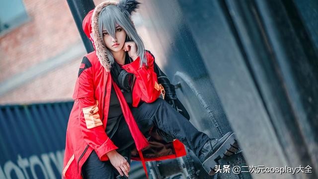 帅气型姐《明日方舟》红cos，颜值与气质，俊秀有范-7.jpg