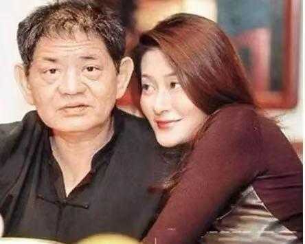 王菲女儿近照曝光，与陈宝莲儿子同框，长相帅气的他至今生父成谜-7.jpg