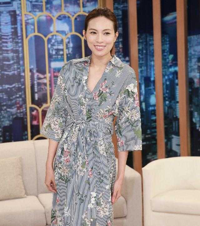 与徐子珊是同届港姐，绯闻满天飞，如今与渣男纠缠7年被抛弃-8.jpg