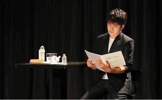 翟天临正式复出！参演话剧仍是男主，表示：只要让我好好演出就行-2.jpg