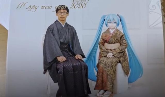 日本男子和初音未来结婚一年直言很幸福，二次元网友：那是我老婆-4.jpg