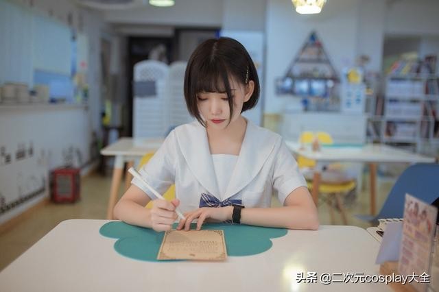 JK制服少女：给你写信弹尤克里里，你会记得吗-1.jpg