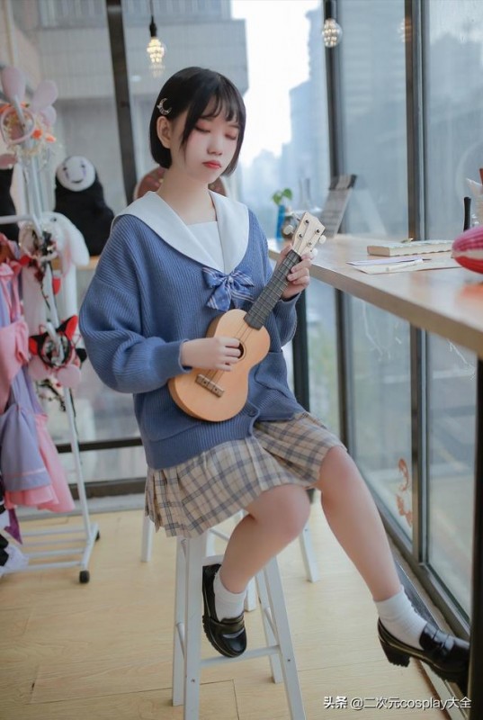 JK制服少女：给你写信弹尤克里里，你会记得吗-10.jpg