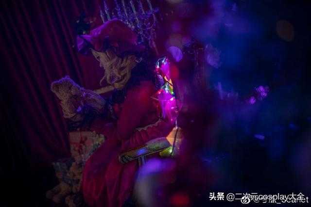 暗黑系场景，搭配可爱靓丽的脸蛋，芙兰朵露，氛围和质感都很亮眼-4.jpg