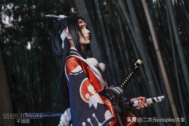 为喜欢的角色cosplay，为cp发糖成了同人绘师：采访千城夜vv-4.jpg