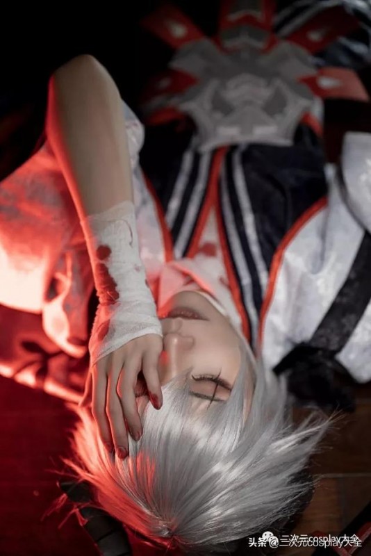 为喜欢的角色cosplay，为cp发糖成了同人绘师：采访千城夜vv-3.jpg