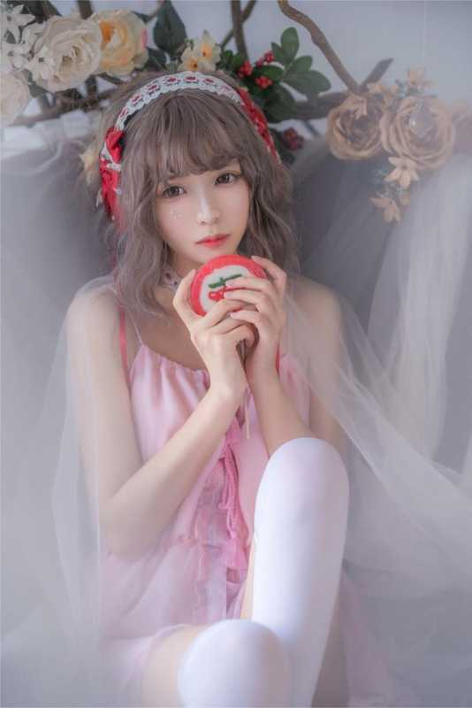 清纯可爱美女cosplay扮演二次元动漫角色 网友评价：确实不错-4.jpg