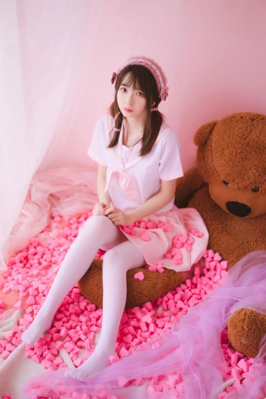 cosplay二次元美女清纯可爱惹人喜爱 网友评价：“很可爱 挺好”-1.jpg