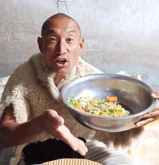 2019年B站最能量的鬼畜明星，靠一句“奥利给”火遍大江南北-2.jpg