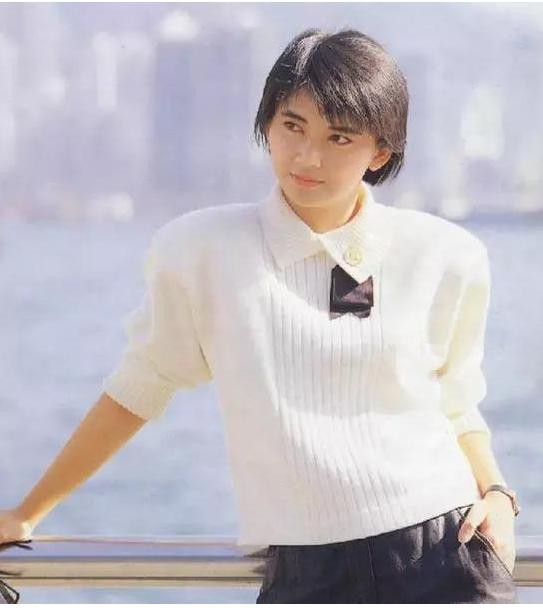 曾是“香港首席女打星”，因一场大火前程尽毁，两任丈夫接连入狱-13.jpg