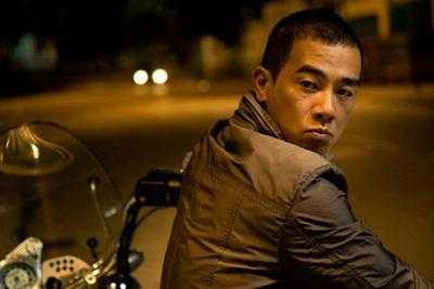 实惨！明道亲哥哥欠下巨额赌债，勒死妻儿上吊自杀-5.jpg