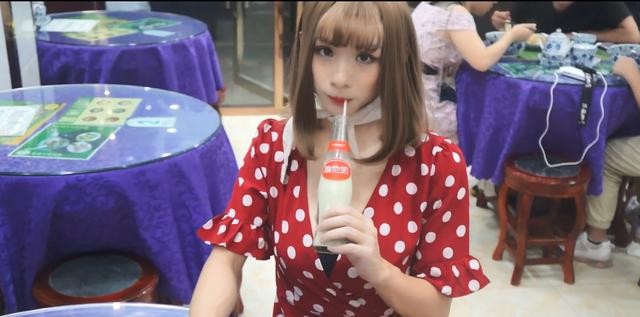 魏大勋cos白雪公主，其实“女装大佬”才是女装的消费主力-5.jpg